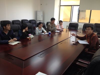 海角社区
党办召开例会，部署新学期工作
