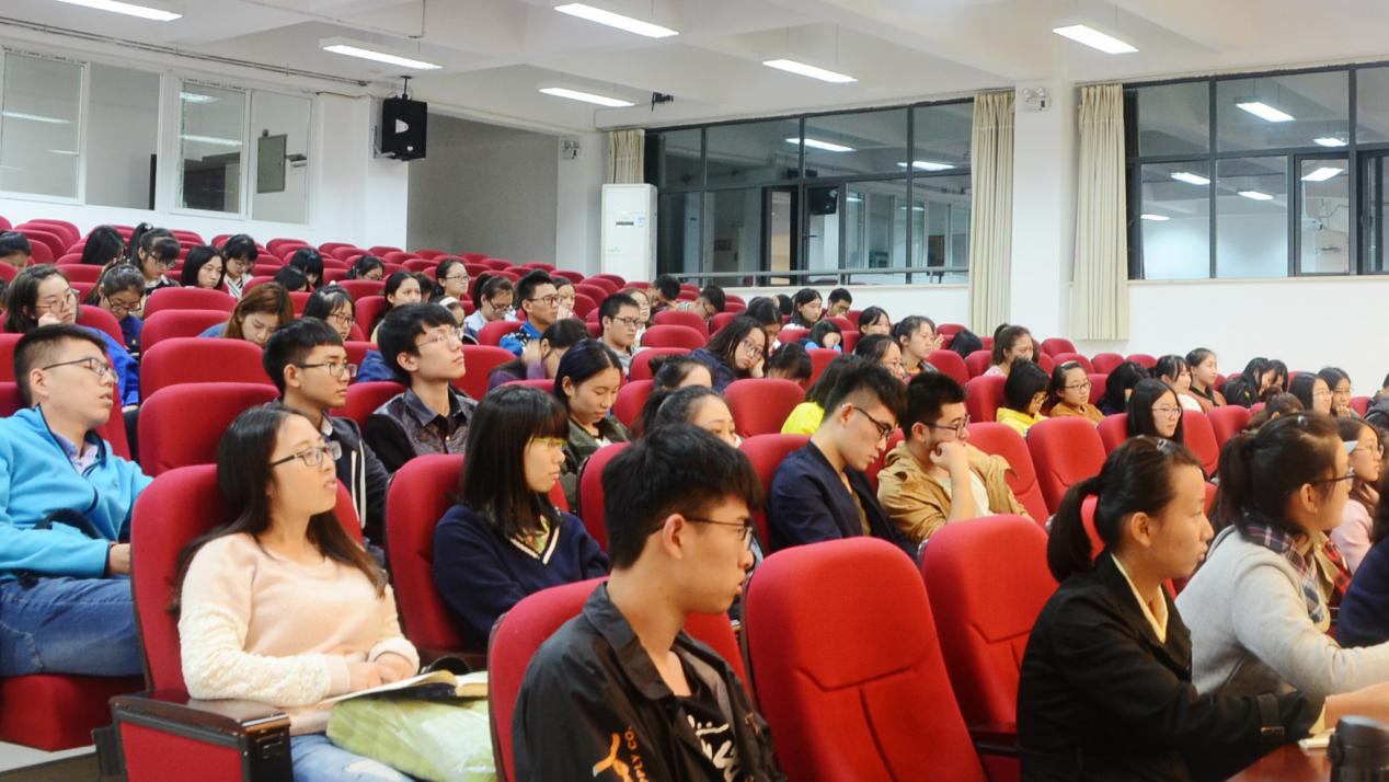 海角社区
团委学生会2016级干事新闻培训大会顺利举行
